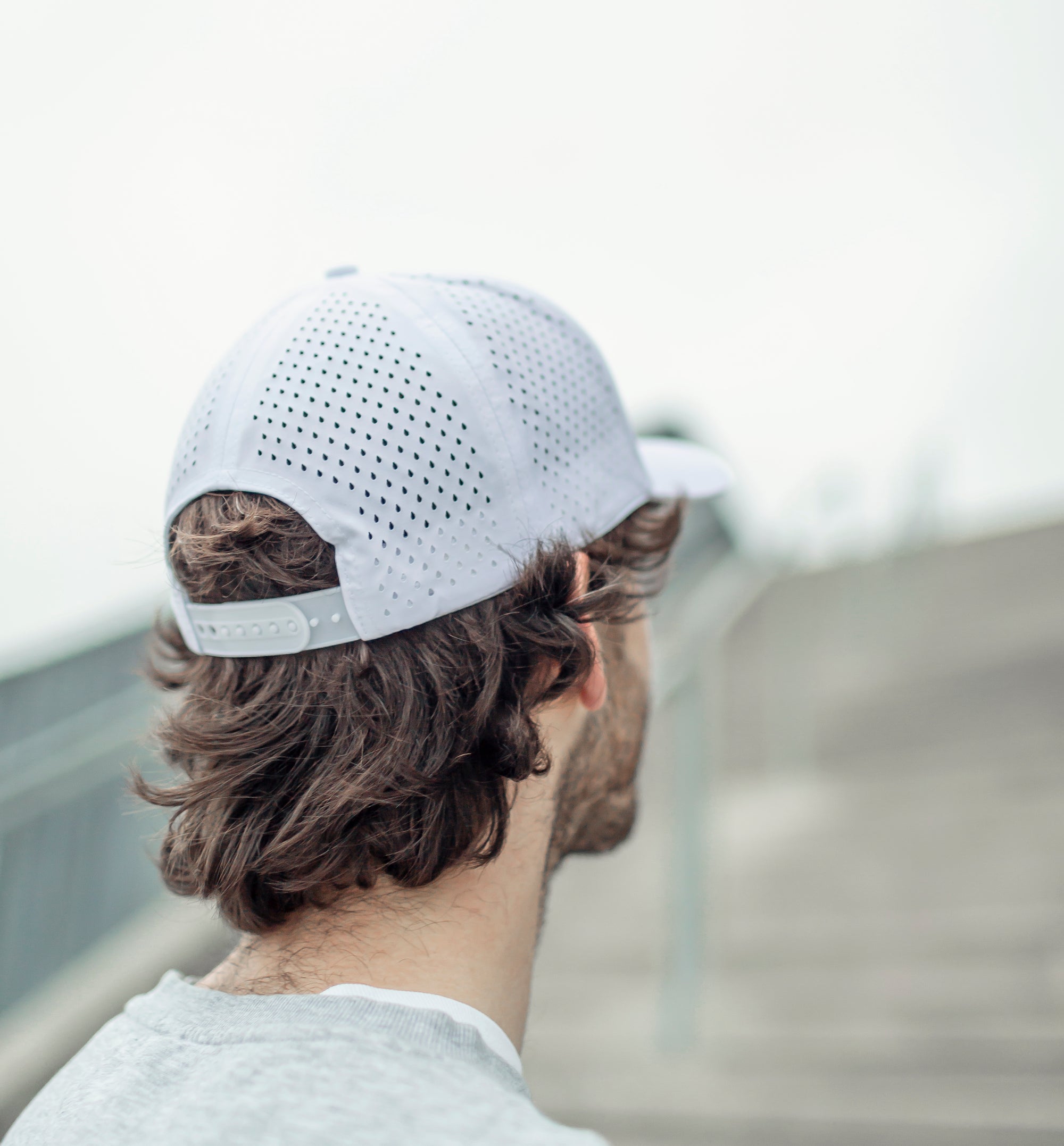 Breeze Cap - White Lift Down